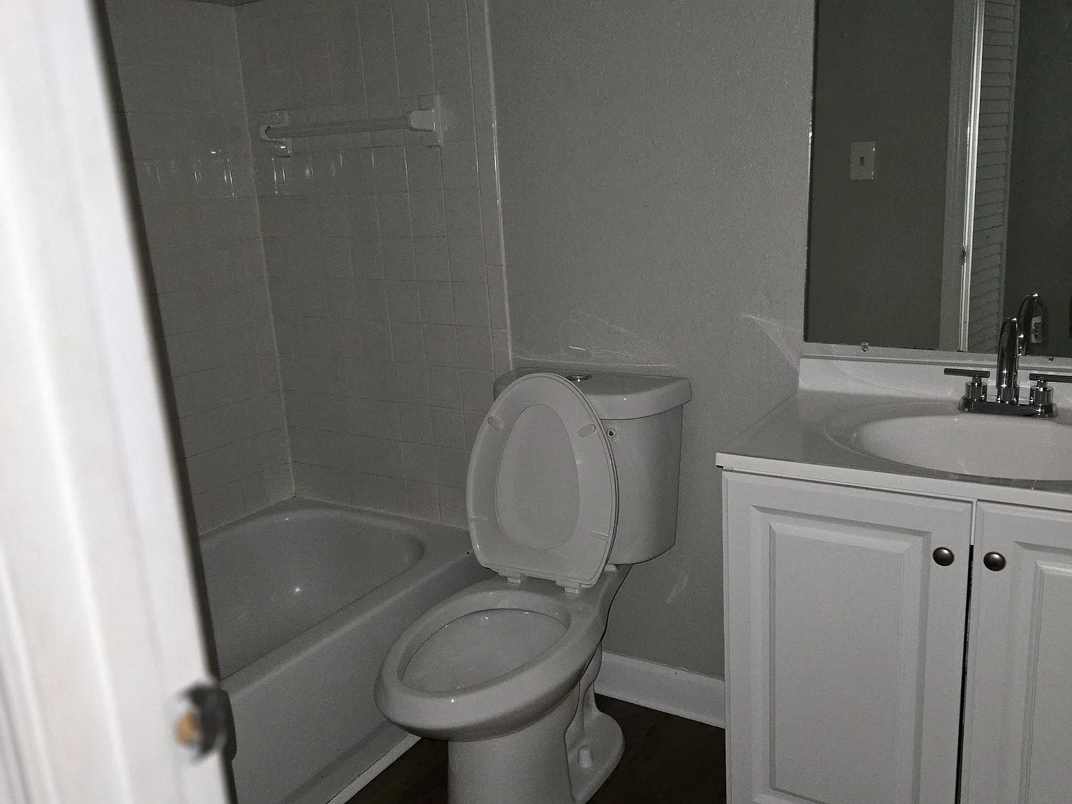 2 bed, 899 sqft, $1,500 — Photo 1