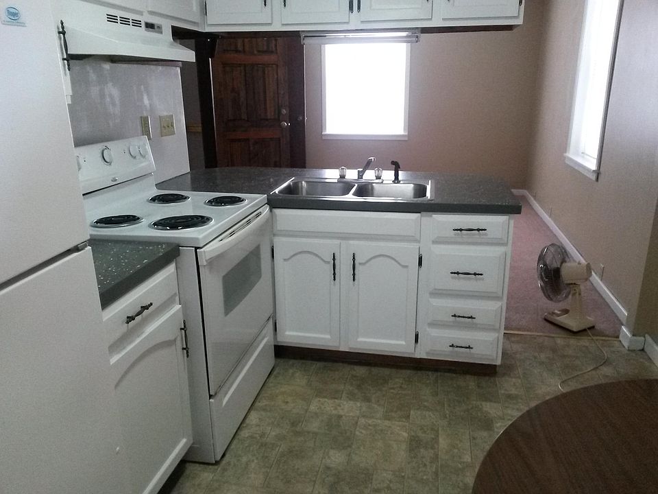 1st image of 1016 W High St