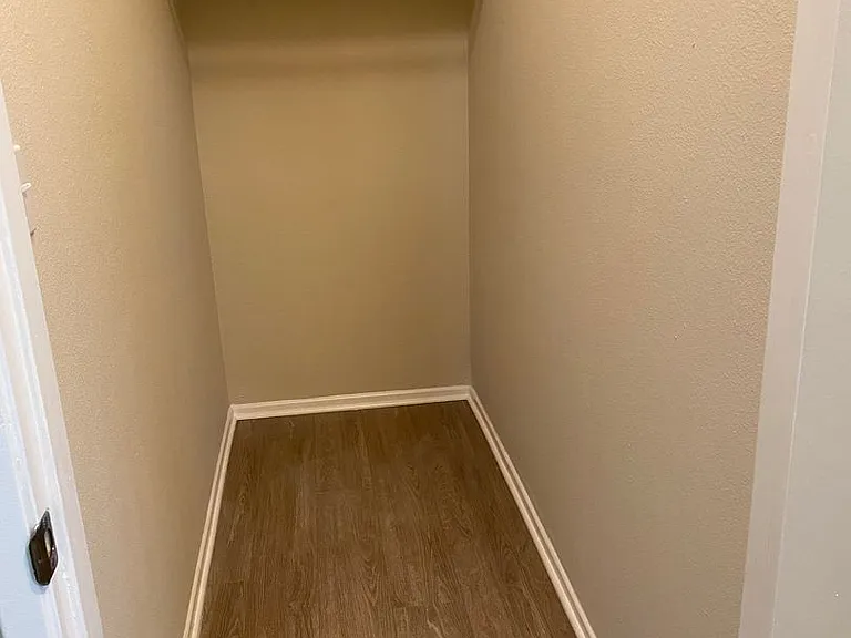 de Tolosa Ranch Apartments — Photo 47