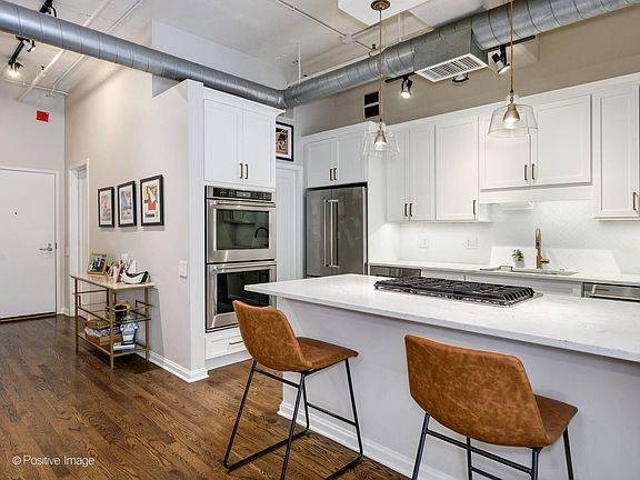 3rd image of 130 S Canal St APT 622