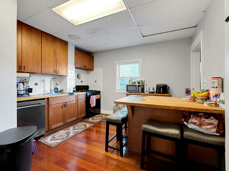 460 Orchard St #1 — Photo 8
