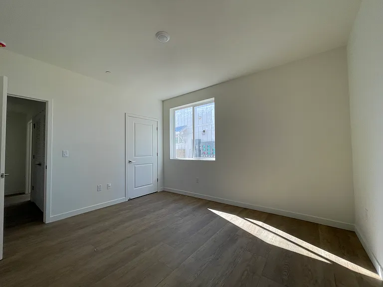 3 Healdsburg Ave — Photo 29