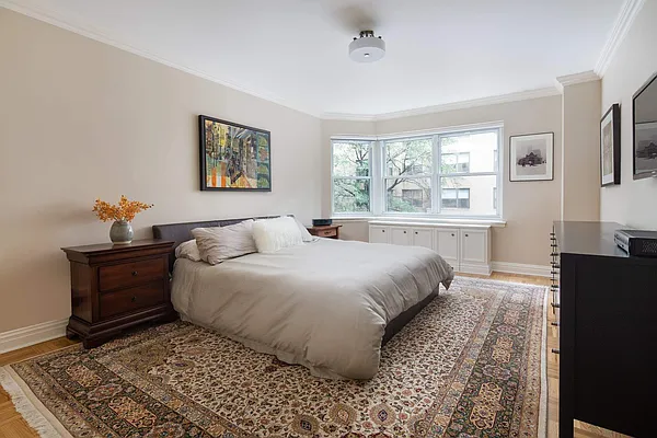 Sold by Sotheby's International Realty | media 16