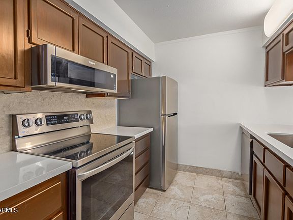 3rd image of 3314 N 68th St Unit 204