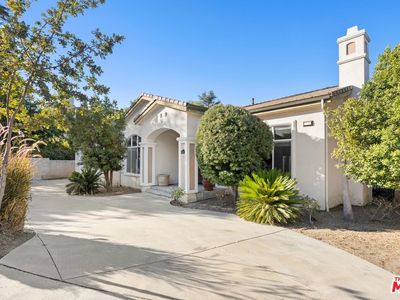9451 Oak Leaf Dr, Chatsworth, CA, 91311