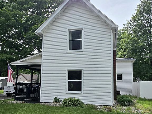 2nd image of 601 East St