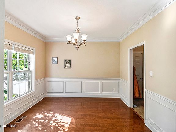 2nd image of 3308 Rocky Path Ln