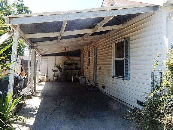 5th image of 2309 Michigan Blvd