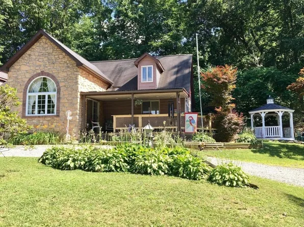 576 Lancaster Pike, New Providence, PA 17560