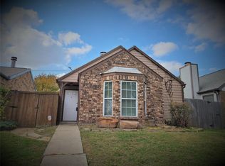 323 Teakwood Ln, Lewisville, TX 75067