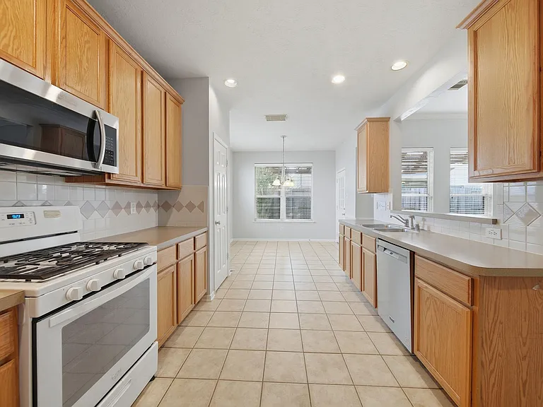 1631 Crescent Shores Ln — Photo 20