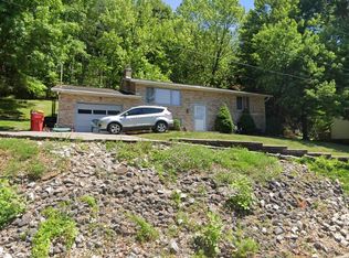 210 Ridgewood Blvd, Minerva, OH 44657