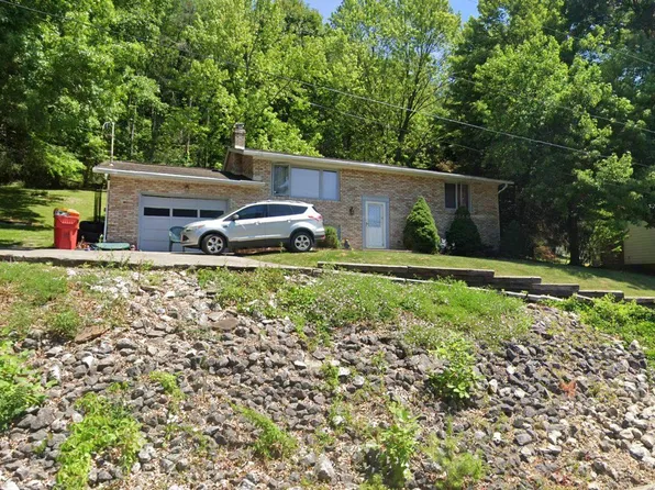 210 Ridgewood Blvd, Minerva, OH 44657