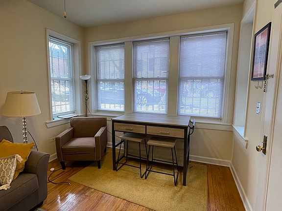 3rd image of 2315 N Greenview Ave #1