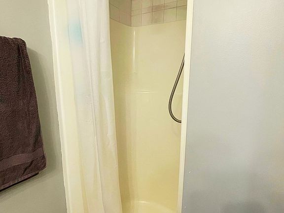 4th image of 203 Boston Post Rd APT C