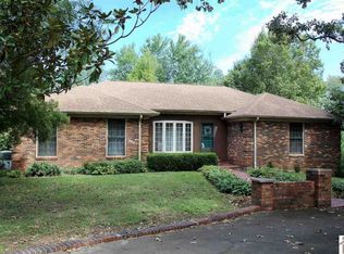 1513 Oxford Dr, Murray, KY 42071