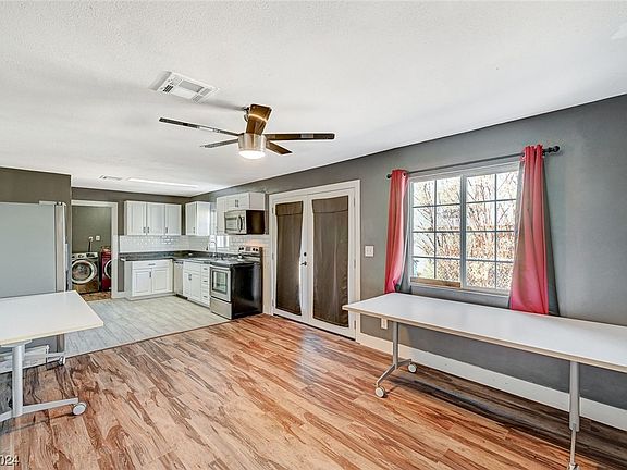 5th image of 2060 La Salle St