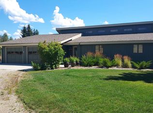1025 Iron Cap Dr, Stevensville, MT 59870