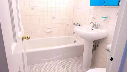 Rented by Manhattan Spaces