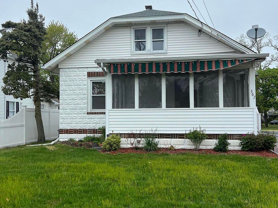 1st image of 367 W Park Ave