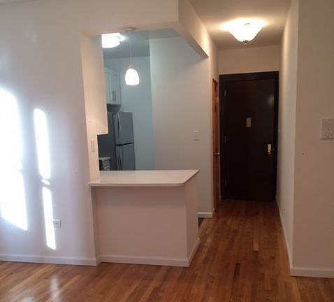 4th image of 4329 39th Pl APT 25