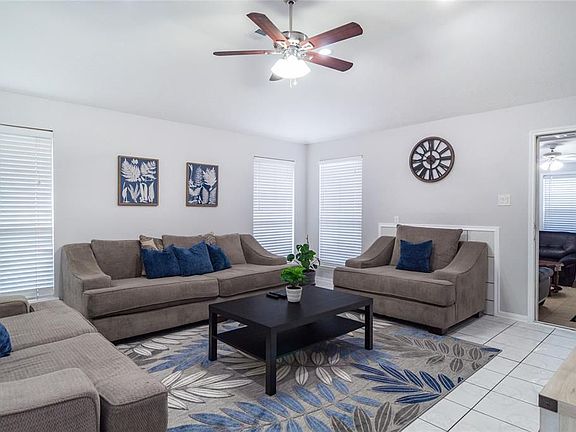 4th image of 13414 Creek Springs Dr