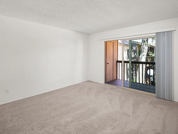 5th image of 6064 Rancho Mission Rd Unit 454