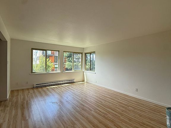 4th image of 2026 Yale Ave E APT 202