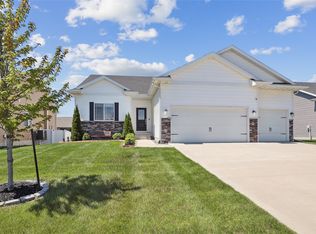 855 NE Addison Dr, Waukee, IA 50263