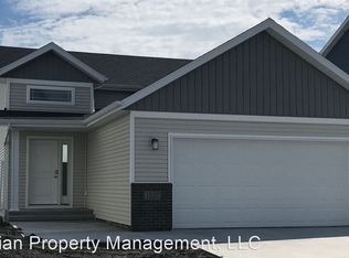 1227 46th Ave S, Moorhead, MN 56560