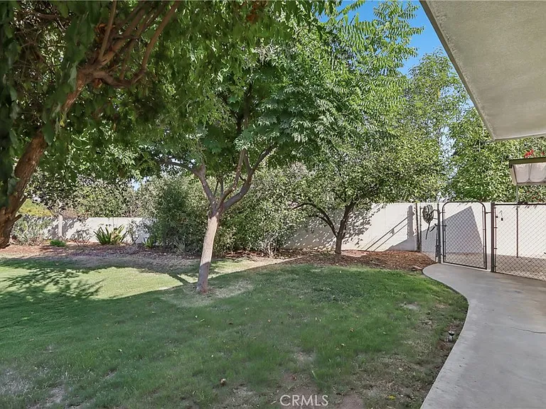 1184 Lyndhurst Dr — Photo 35