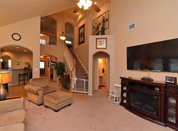 2nd image of 111 Indian Gap Ct