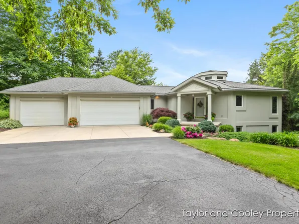 2929 16th Ave, Hudsonville, MI 49426