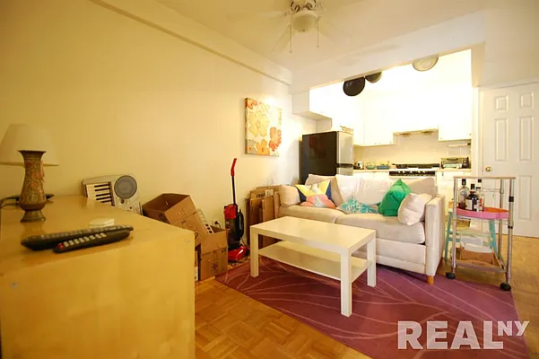 Rented by REAL New York | media 22