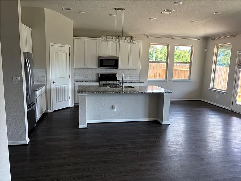641 Gabrielle Anne Dr — Photo 10