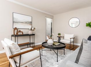 2203 Edgevale Rd, Columbus, OH 43221