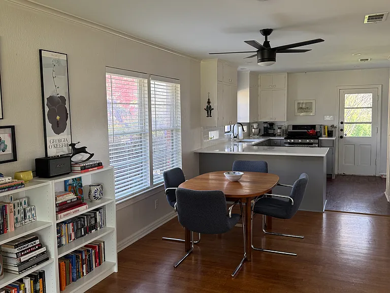 2217 Stevens Woods Ln — Photo 16
