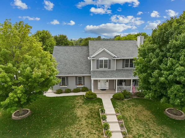 136 Highland Dr, Glenbeulah, WI 53023