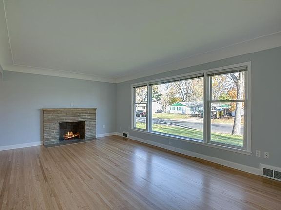2nd image of 6526 Stevens Ave S