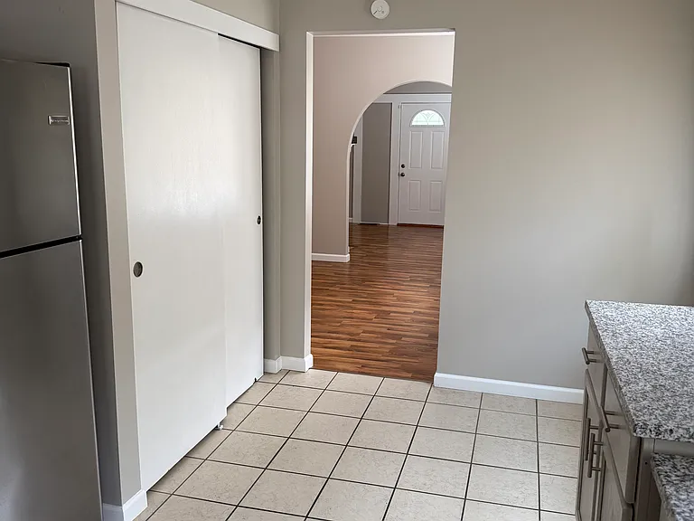4068 Winthrop Ave — Photo 29