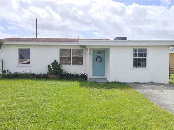 3113 Scanlan Ave, Lake Worth, FL 33461