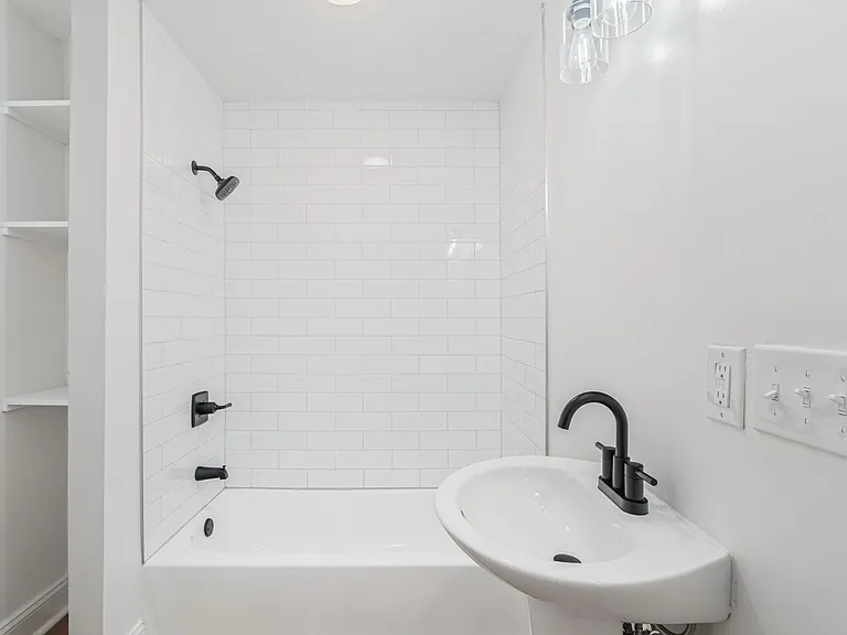 513 N Central St #2 — Photo 9