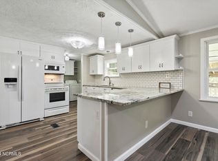 1070 Fountain Park Dr, Kinston, NC 28504