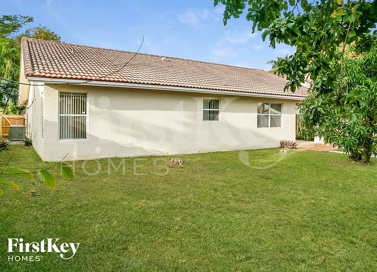 14842 SW 171st Ter — Photo 15