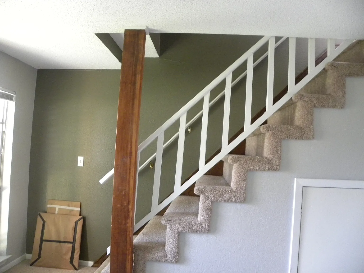 2 bed, 1.5 bath, 1254 sqft, $1,450 — Photo 2