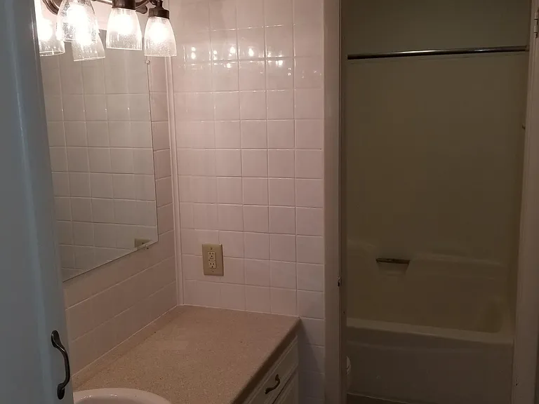 518 Walnut St — Photo 15