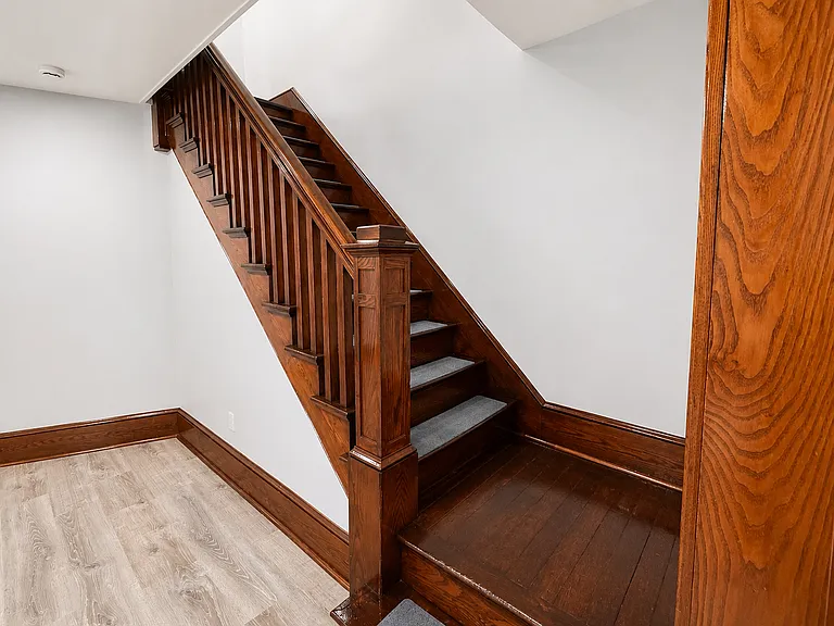 832 Thomas St #834 — Photo 10