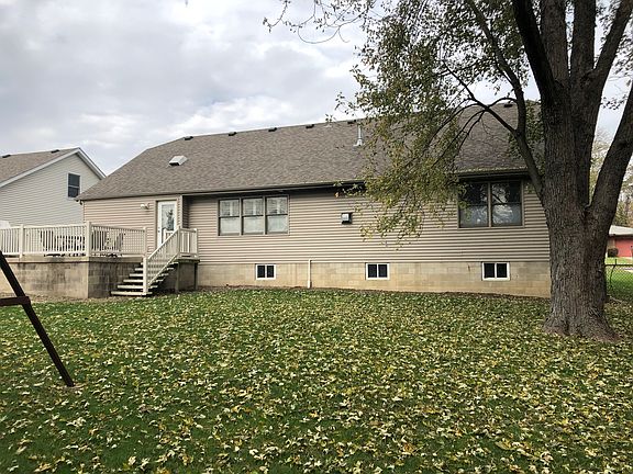 2nd image of 1326 W Clarewood Ave