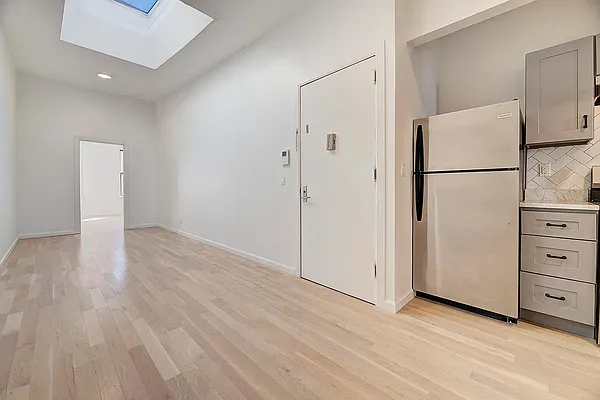 Rented by Dalan Rentals | media 25