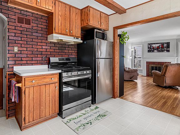 3rd image of 1451 Bayard Ave